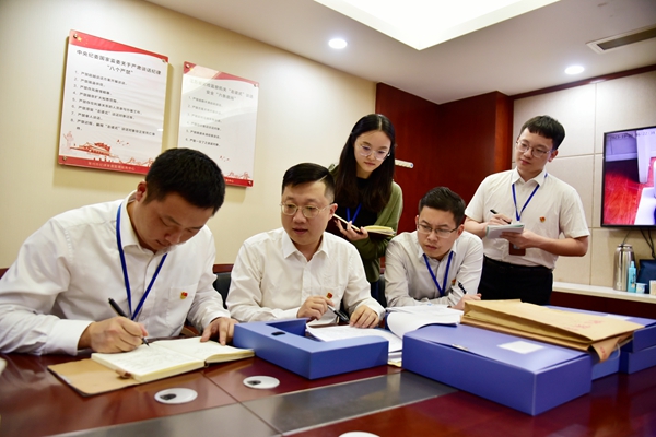 陳俊：越是關鍵時刻越要勇于擔當